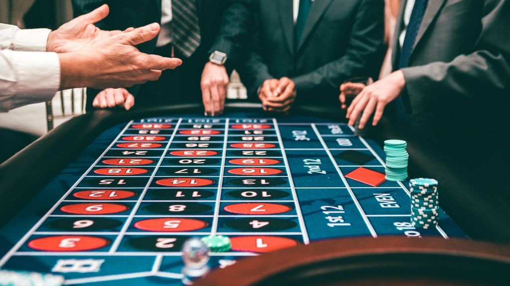 Progressive Jackpot Strategies: When and How to Chase the Big Wins